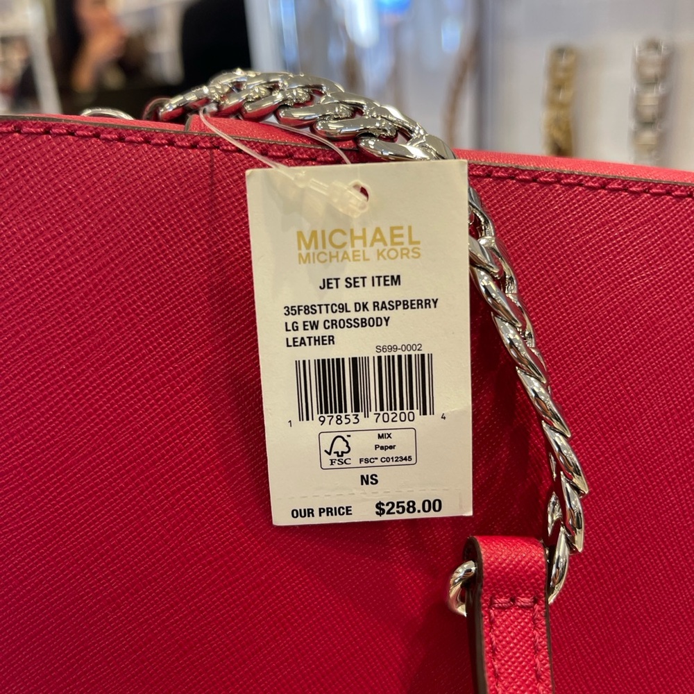 MICHAEL KORS Jet Set Lg Saffiano Leather EWCrossbody Bag East Wes
Dark Raspberry - Picture 6 of 16